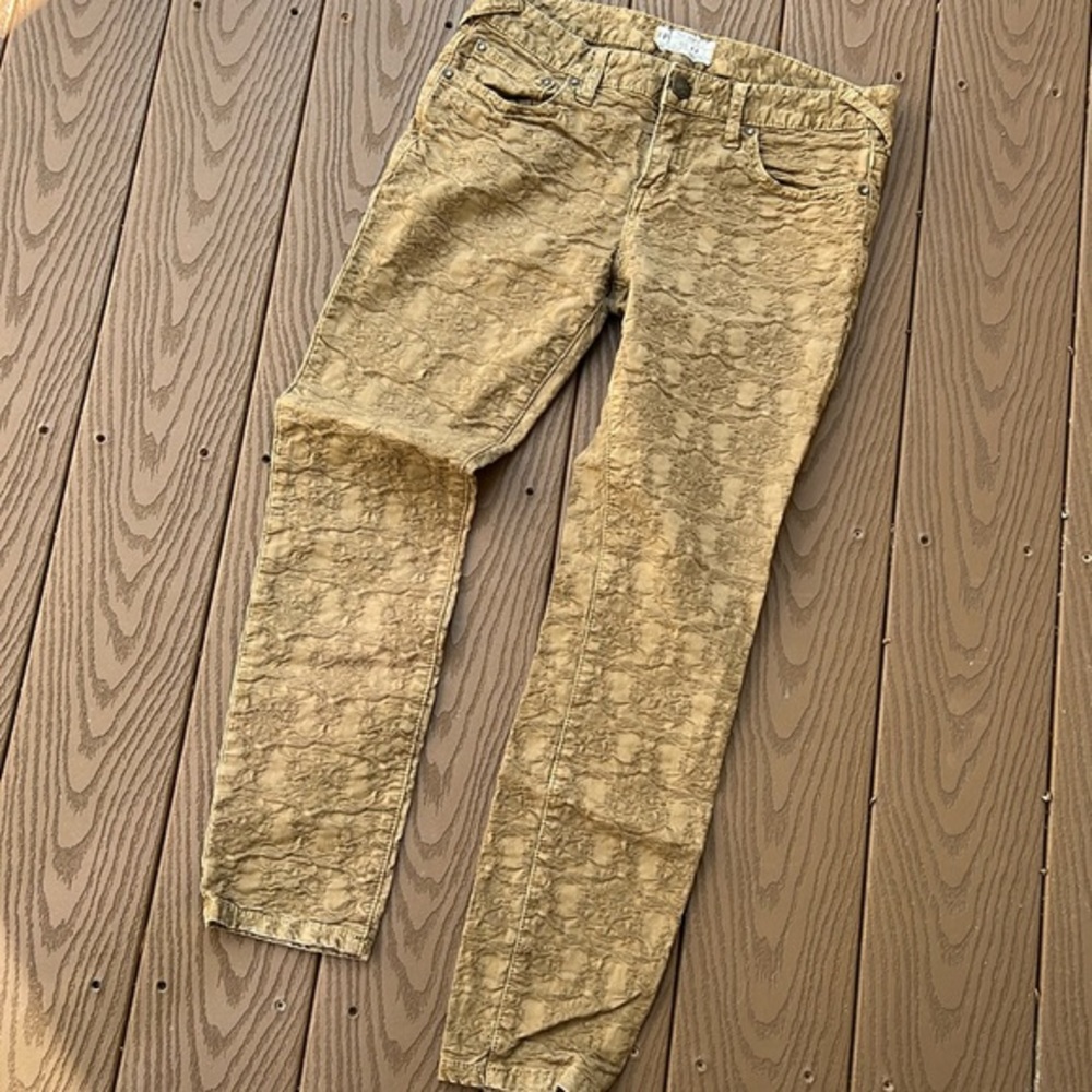 Free People tan textured skinny jeans SZ 28